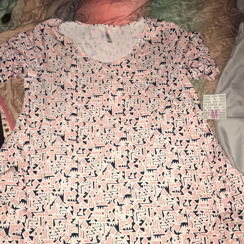 LuLaRoe Perfect T size Medium